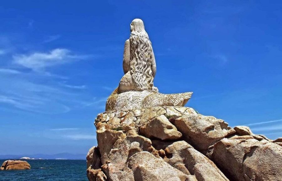 Estatua de la sirena de Lobeira, o de Sálvora