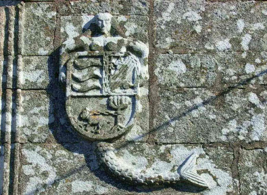 Escudo de los mariños de Lobeira