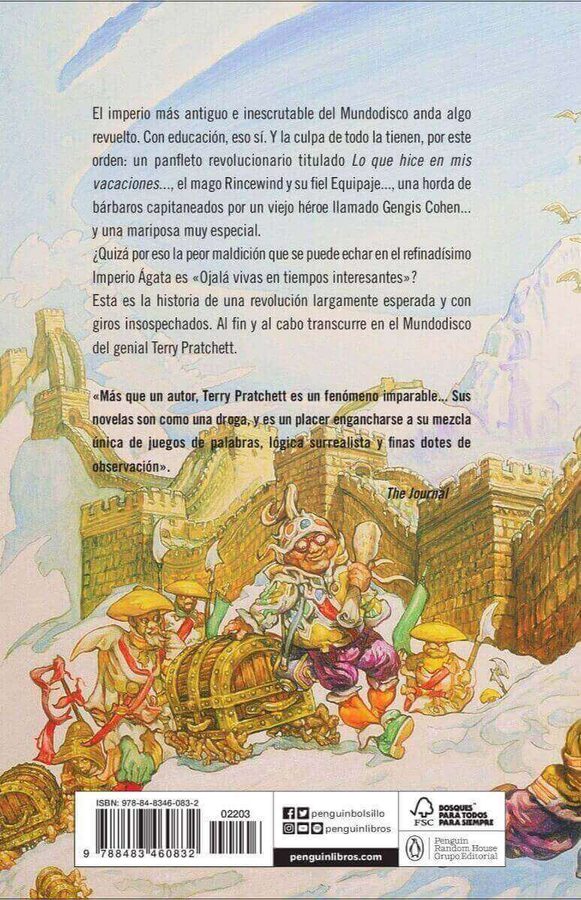 Contraportada de Tiempos interesantes, de Terry Pratchett.